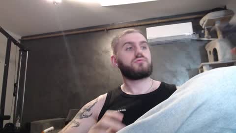 Snapshot of brad_pittfall chatting on 11.28.25 ask me online show from 11.28.25