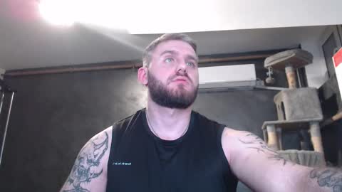 Snapshot of brad_pittfall chatting on 01.05.26 ask me online show from 01.05.26
