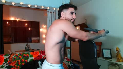 Bradley Martinez online show from 02.02.25