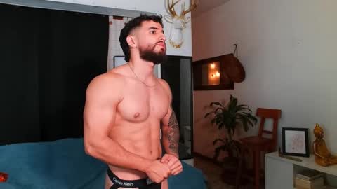 Bradley Martinez online show from 02.11.25