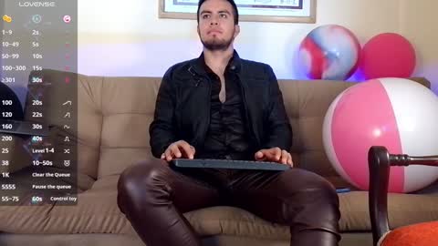 Bradley Colton Independ Model online show from 01.22.25