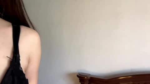 Snapshot of brandeeherout chatting on 05.07.26 Lilly online show from 05.07.26