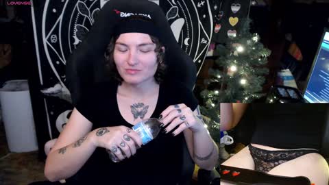 Snapshot of brandiwrld999 chatting on 12.31.24 BrandiWRLD999 online show from 12.31.24