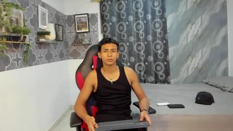 Snapshot of brandom_brook chatting on 05.17.26 brandom_brook online show from 05.17.26