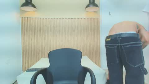 Snapshot of brandon_mercuri chatting on 05.12.26 BRANDON online show from 05.12.26