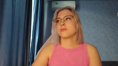 Snapshot of brandy__stars chatting on 11.03.25 Belle online show from 11.03.25