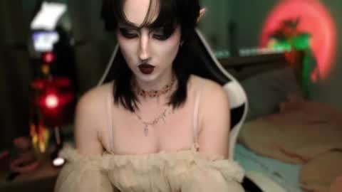 Snapshot of brandy_queen chatting on 06.17.26 Aurorabut ur dad just calls me Rory online show from 06.17.26
