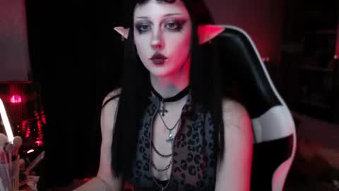 Snapshot of brandy_queen chatting on 07.28.26 Aurorabut ur dad just calls me Rory online show from 07.28.26