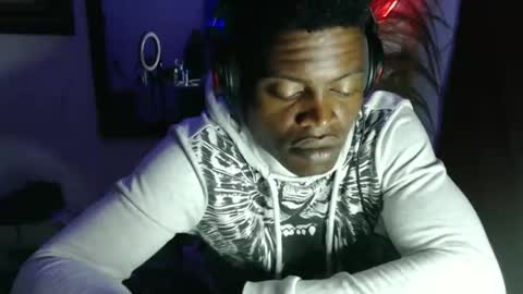 Snapshot of brayan1111x chatting on 05.17.26 brayan1111x online show from 05.17.26