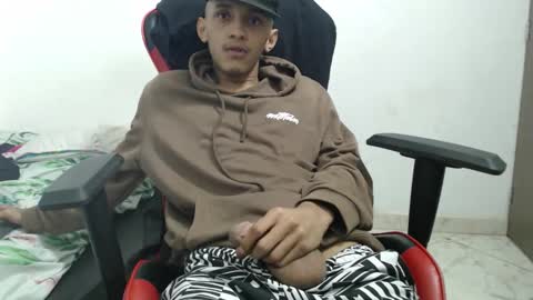 Snapshot of brayan_chevignon chatting on 12.01.25 brayan_chevignon online show from 12.01.25