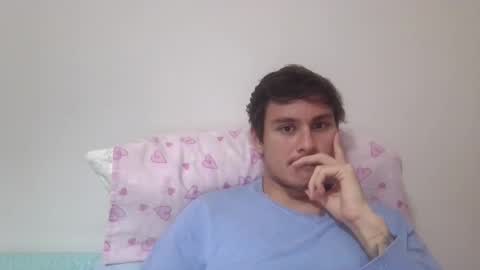 Snapshot of brazilboy2026 chatting on 10.23.25 brazilboy2026 online show from 10.23.25