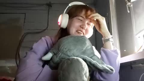 Snapshot of breannedevier chatting on 02.23.26 Dina online show from 02.23.26