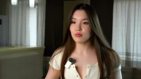 Snapshot of breatshstops chatting on 05.24.26 Alexandra online show from 05.24.26