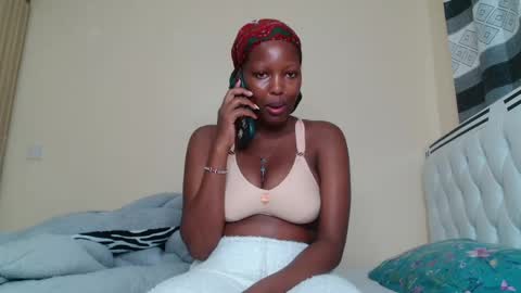 Snapshot of bree_beauty chatting on 04.27.26 bree_beauty online show from 04.27.26