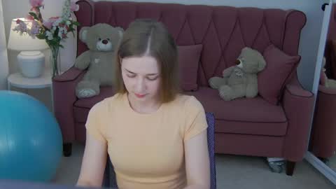 Snapshot of bree_sky chatting on 04.13.26 Bree online show from 04.13.26