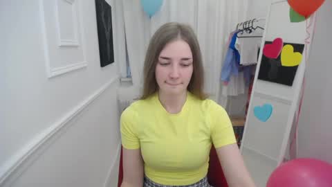 Snapshot of bree_sky chatting on 04.25.26 Bree online show from 04.25.26