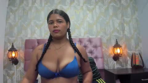Snapshot of brenda_smith19x chatting on 10.09.25 brenda_smith19x online show from 10.09.25
