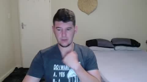 Snapshot of brendansexyboy098754 chatting on 12.03.24 ask me lol online show from 12.03.24