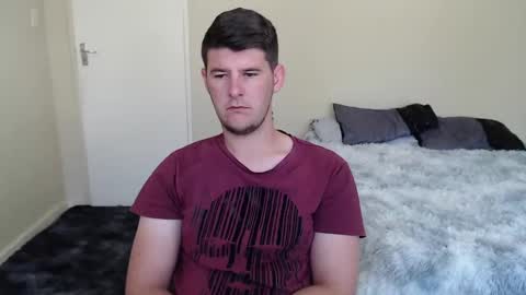 Snapshot of brendansexyboy098754 chatting on 12.10.24 ask me lol online show from 12.10.24