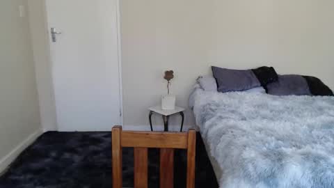 Snapshot of brendansexyboy098754 chatting on 12.10.24 ask me lol online show from 12.10.24