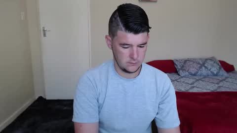 Snapshot of brendansexyboy098754 chatting on 12.13.24 ask me lol online show from 12.13.24