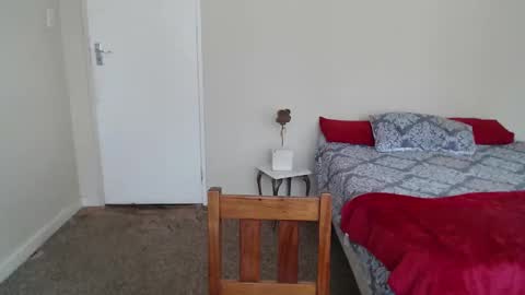 Snapshot of brendansexyboy098754 chatting on 12.16.24 ask me lol online show from 12.16.24