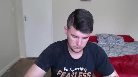 Snapshot of brendansexyboy098754 chatting on 12.16.24 ask me lol online show from 12.16.24