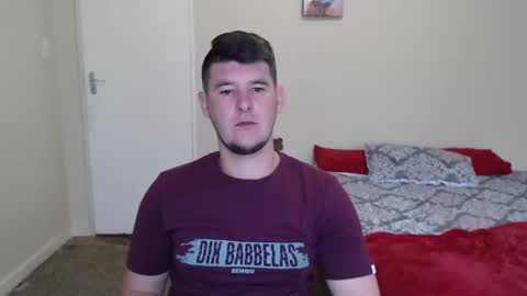 Snapshot of brendansexyboy098754 chatting on 12.18.24 ask me lol online show from 12.18.24