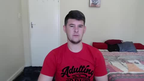 Snapshot of brendansexyboy098754 chatting on 12.26.24 ask me lol online show from 12.26.24