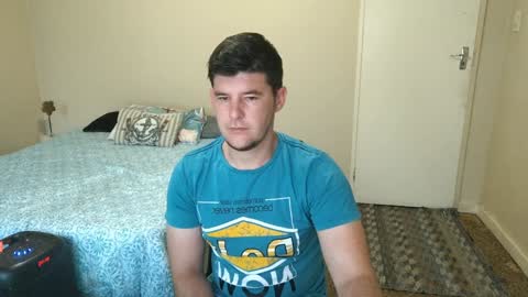 Snapshot of brendansexyboy098754 chatting on 01.08.25 ask me lol online show from 01.08.25