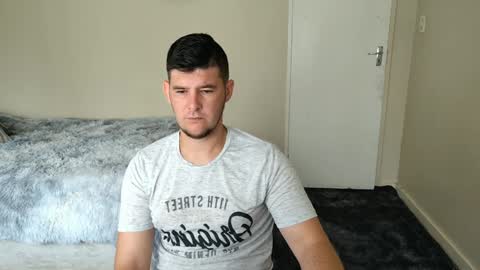 Snapshot of brendansexyboy098754 chatting on 01.13.25 ask me lol online show from 01.13.25