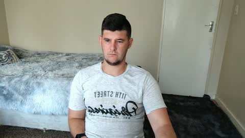 Snapshot of brendansexyboy098754 chatting on 01.13.25 ask me lol online show from 01.13.25