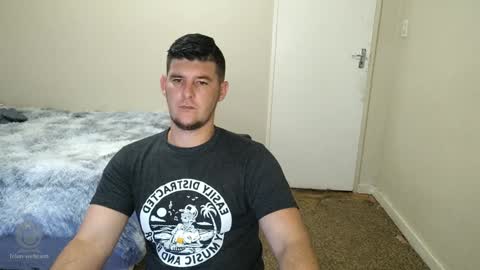 Snapshot of brendansexyboy098754 chatting on 01.14.25 ask me lol online show from 01.14.25