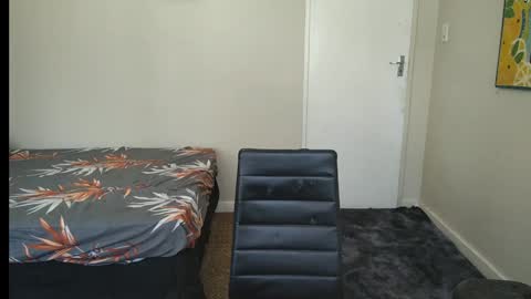 Snapshot of brendansexyboy098754 chatting on 01.27.25 ask me lol online show from 01.27.25