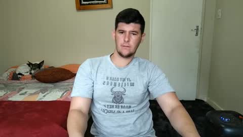 Snapshot of brendansexyboy098754 chatting on 02.17.25 ask me lol online show from 02.17.25