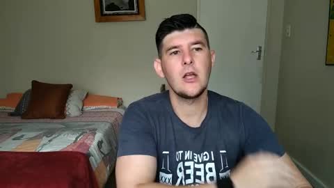 Snapshot of brendansexyboy098754 chatting on 02.18.25 ask me lol online show from 02.18.25