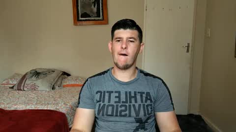 Snapshot of brendansexyboy098754 chatting on 02.28.25 ask me lol online show from 02.28.25