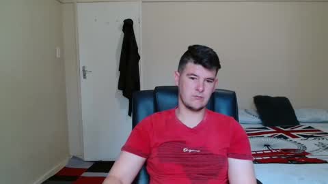 Snapshot of brendansexyboy098754 chatting on 10.27.25 ask me lol online show from 10.27.25