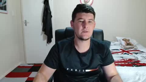 Snapshot of brendansexyboy098754 chatting on 02.10.26 ask me lol online show from 02.10.26