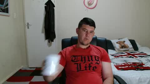 Snapshot of brendansexyboy098754 chatting on 02.19.26 ask me lol online show from 02.19.26