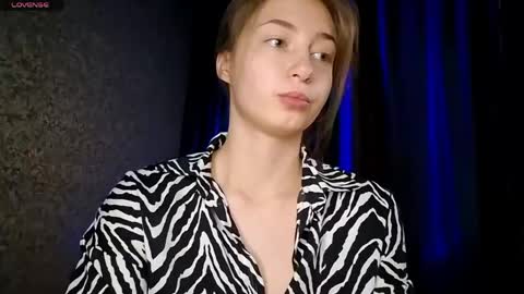 Snapshot of brendelle chatting on 05.06.26 Mia online show from 05.06.26