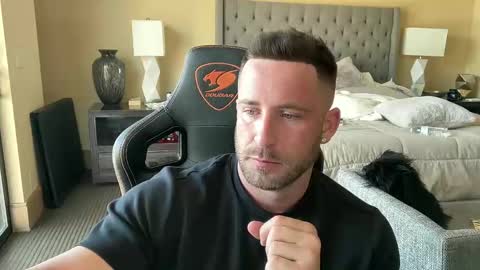 Brett Mycles online show from 02.08.25