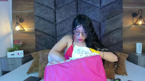 B R I A  online show from 01.08.25