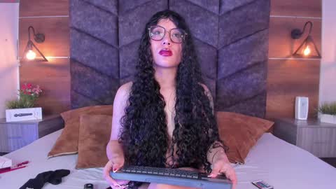 B R I A  online show from 01.08.25