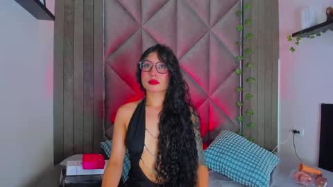 Snapshot of briaconner_ chatting on 05.08.26 B R I A online show from 05.08.26