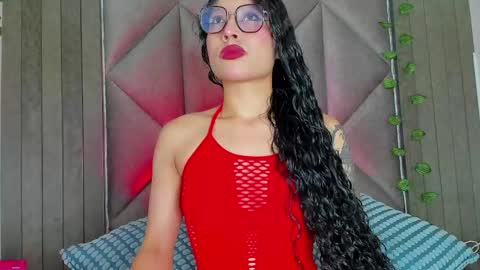Snapshot of briaconner_ chatting on 05.09.26 B R I A online show from 05.09.26