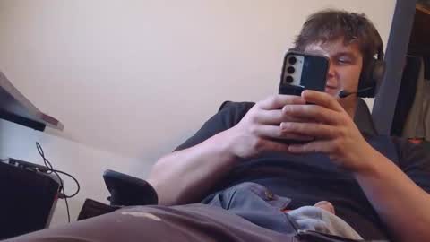 brian7891012 online show from 05.04.26