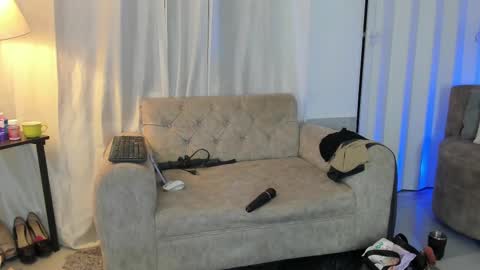 briana online show from 02.19.25