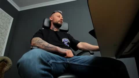 Snapshot of brianhunts chatting on 02.04.26 Brian online show from 02.04.26