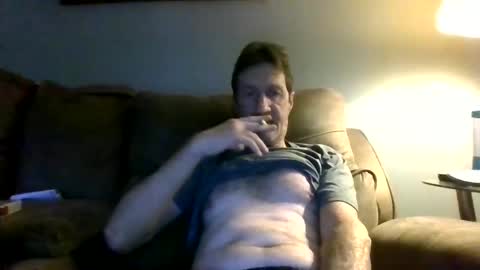 Snapshot of brickmaster2021 chatting on 01.01.25 Mike online show from 01.01.25